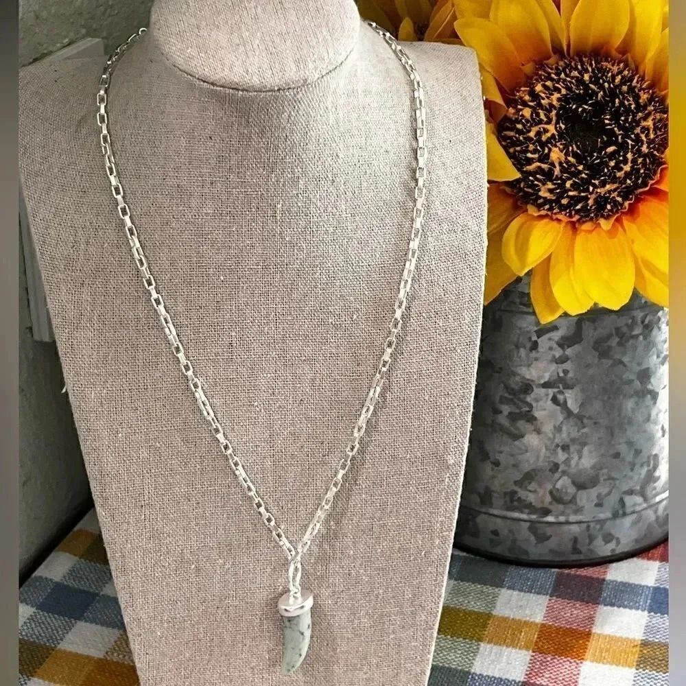 NWT Lucky Silver Gemstone Green Tusk Pendant Necklace #LBNK